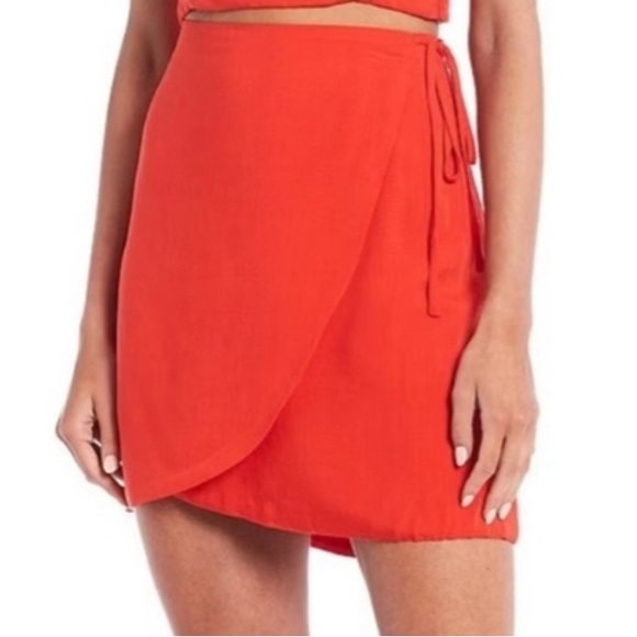 Gianni Bini Dresses & Skirts - GB Tulip Wrap Skirt